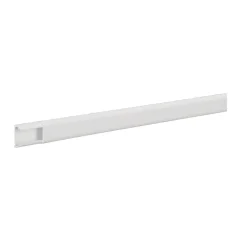 Hager ATA 13 x 24 mm 2,1 meter PVC Vit RAL 9016
